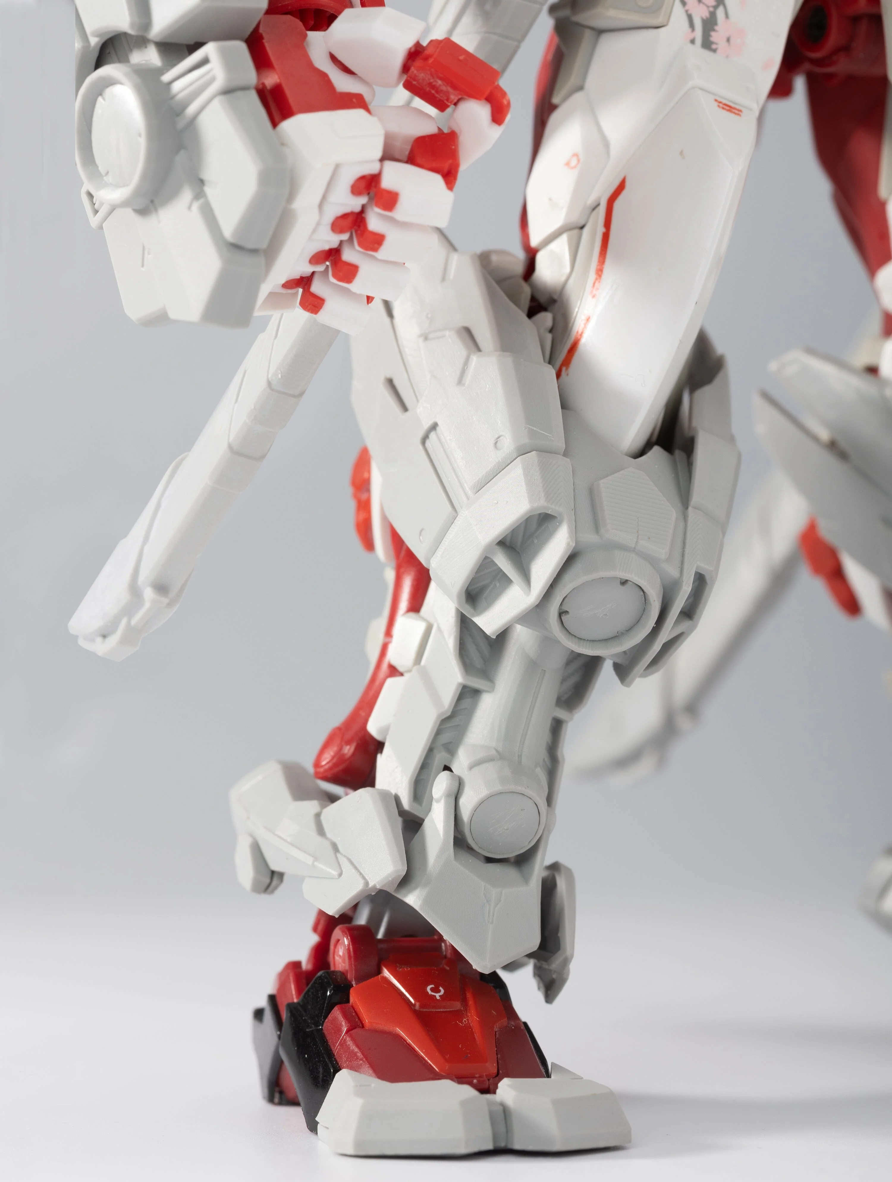 Effect Wings 1/100 Upgrade Kit for MG HIRM Sengoku Astray Gundam (Red) - Image 4