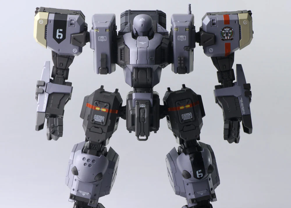 Front Mission Structure Arts Plus Zenith V (30th Anniversary Edition) 1/48 Scale Model Kit