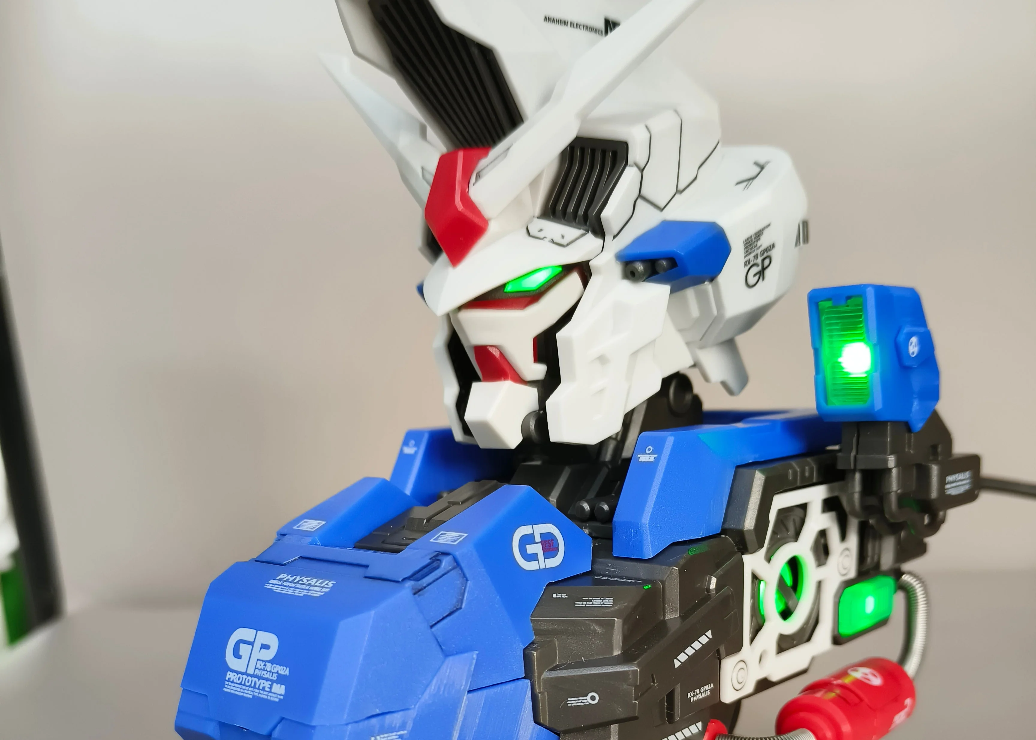 GP02 Bust 1/38 Scale Model Kit
